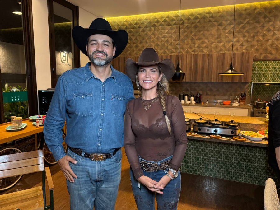 Irmã de Cristiano Ronaldo participa do JBJ Ranch e entrega presente exclusivo da família do craque