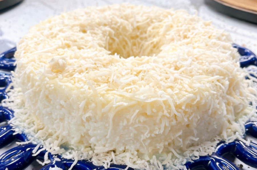 Bolo de tapioca cremoso conquista festas juninas sem precisar de forno