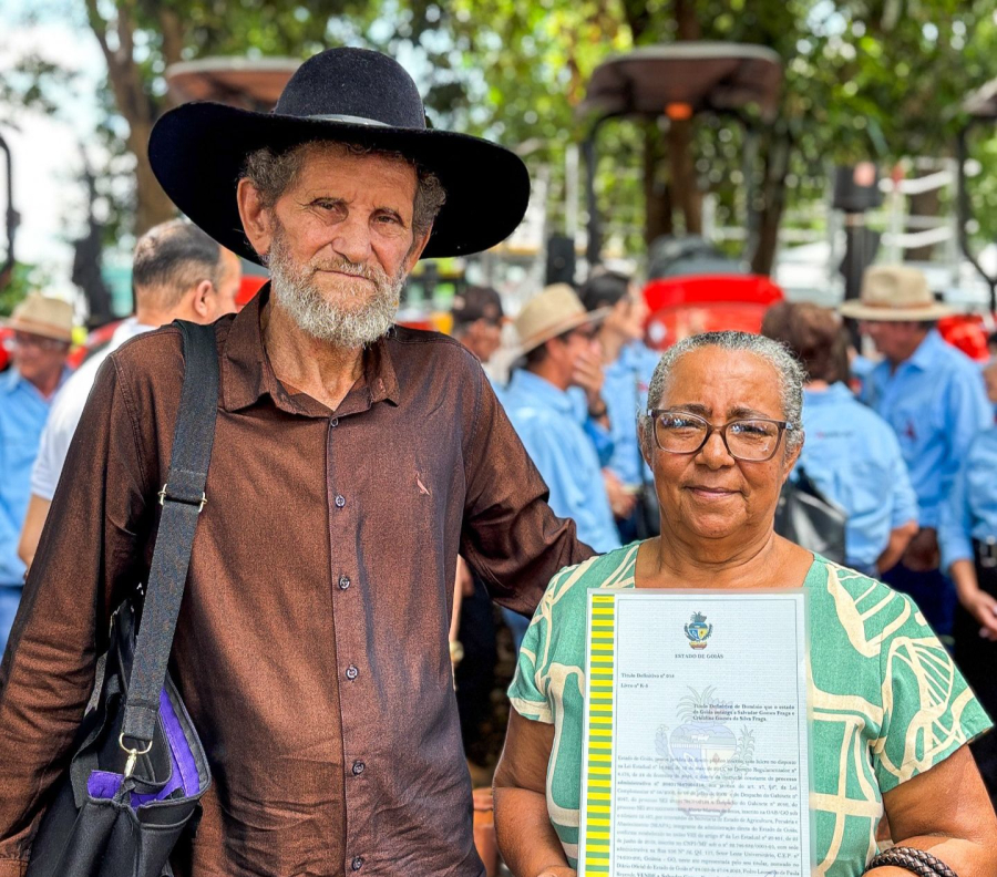  Regularização fundiária alcança marco de 500 títulos entregues em Goiás