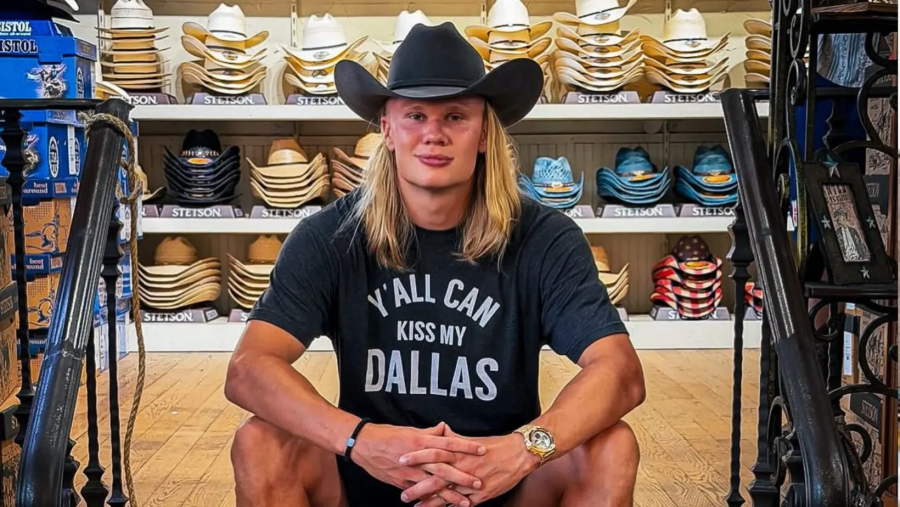 Após classificar a Noruega, Haaland troca o estádio por uma loja de cowboy e reforça sua ligação com o agro